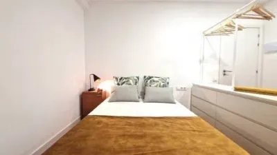 Piso en alquiler en El Raval - Imagen 3