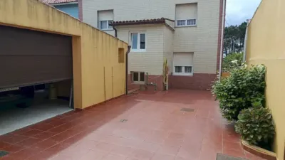 Chalet en venta en Ribeira - Vista 5