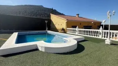 Chalet in Mancha Real photo 4