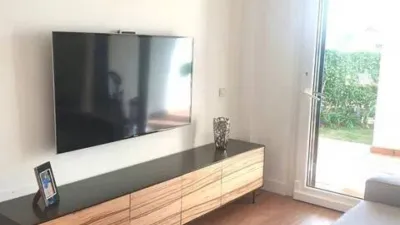 Casa adosada en alquiler en Núcleo, Núcleo (San Roque) de 4.500 €<span>/mes</span>