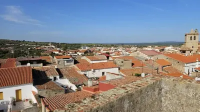 Piso en venta en Calle Nidos, Garrovillas de Alconétar de 18.000 €
