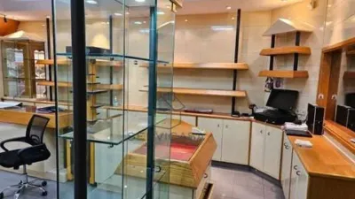 Local comercial en alquiler en Hellín - Vista 3