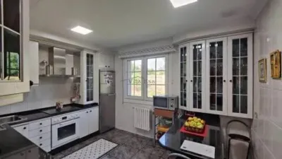 Chalet en venta en Seixalbo-Monte-Ceboliño-Velle, Seixalbo-Monte-Ceboliño-Velle (Ourense Capital) de 600.000 €