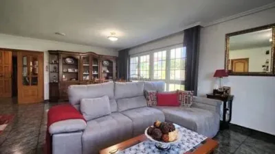 Chalet en venta en Seixalbo-Monte-Ceboliño-Velle, Seixalbo-Monte-Ceboliño-Velle (Ourense Capital) de 600.000 €