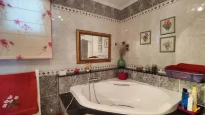 Chalet en venta en Seixalbo-Monte-Ceboliño-Velle, Seixalbo-Monte-Ceboliño-Velle (Ourense Capital) de 600.000 €