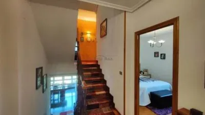 Chalet en venta en Seixalbo-Monte-Ceboliño-Velle, Seixalbo-Monte-Ceboliño-Velle (Ourense Capital) de 600.000 €