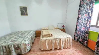 Chalet en venta en Plaza Cura, Garrovillas de Alconétar de 80.000 €