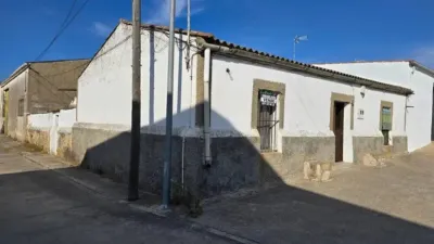 Chalet en venta en Calleja Charca, Brozas de 55.000 €