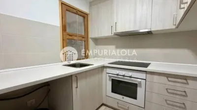 Piso en venta en Avinguda de Rhode, cerca de Carrer d' Aragó, Port Esportiu-Canyelles-Puig Rom (Roses) de 162.000 €