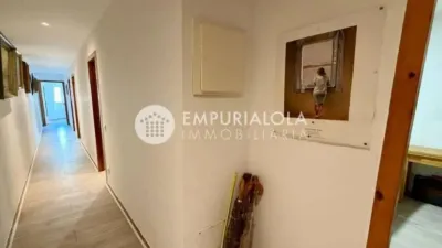 Piso en venta en Avinguda de Rhode, cerca de Carrer d' Aragó, Port Esportiu-Canyelles-Puig Rom (Roses) de 162.000 €