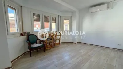 Piso en venta en Avinguda de Rhode, cerca de Carrer d' Aragó, Port Esportiu-Canyelles-Puig Rom (Roses) de 162.000 €