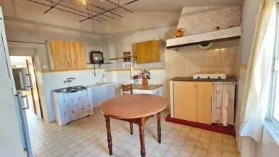 Chalet en venta en Calle Doctor Luis Carrasco, 6, Aliseda de 39.900 €