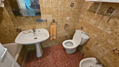 Chalet en venta en Calle Doctor Luis Carrasco, 6, Aliseda de 39.900 €
