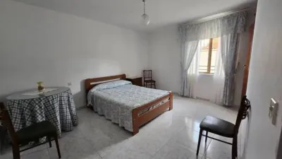Chalet en venta en Calle Iglesia, Aliseda de 59.900 €