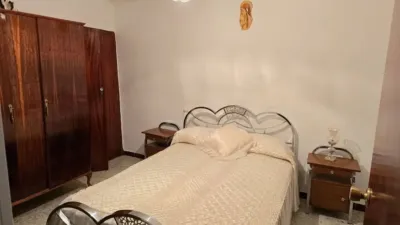 Chalet en venta en Calle Iglesia, Aliseda de 59.900 €