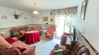 Chalet en venta en Calle Iglesia, Aliseda de 59.900 €