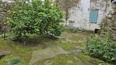 Chalet en venta en Calle Derecha, 3, Brozas de 19.900 €