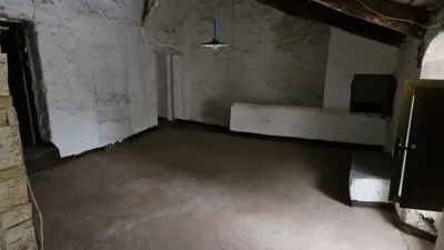 Chalet en venta en Calle Derecha, 3, Brozas de 19.900 €