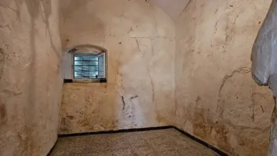 Chalet en venta en Calle Derecha, 3, Brozas de 19.900 €