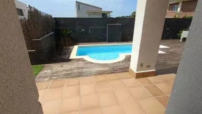 Casa adosada en alquiler en Carrer del Serè, Bellamar-Mas de la Mel (Calafell) de 5.500 €<span>/mes</span>