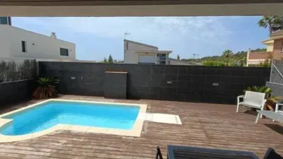 Casa adosada en alquiler en Carrer del Serè, Bellamar-Mas de la Mel (Calafell) de 5.500 €<span>/mes</span>