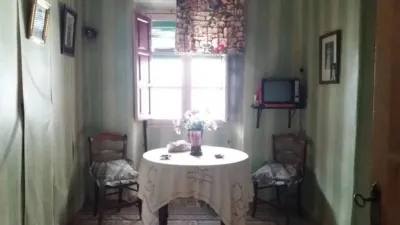 Chalet en venta en Calle Constitución, cerca de Calle Divino Morales, Aliseda de 42.000 €