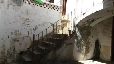 Chalet en venta en Calle Constitución, cerca de Calle Divino Morales, Aliseda de 42.000 €