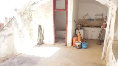 Chalet en venta en Calle Constitución, cerca de Calle Divino Morales, Aliseda de 42.000 €
