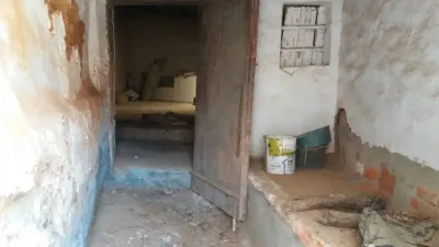 Chalet en venta en Calle Constitución, cerca de Calle Divino Morales, Aliseda de 42.000 €