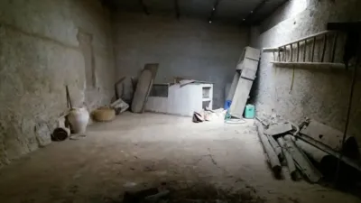 Chalet en venta en Calle Constitución, cerca de Calle Divino Morales, Aliseda de 42.000 €