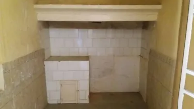 Chalet en venta en Calle Constitución, cerca de Calle Divino Morales, Aliseda de 42.000 €