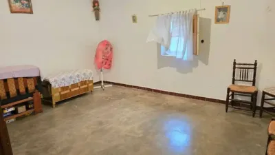 Chalet en venta en Calle Puerto, Aliseda de 45.000 €