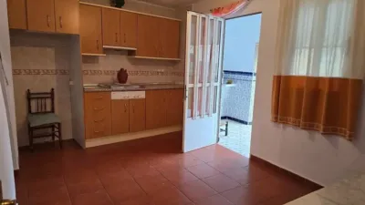 Chalet en venta en Calle Puerto, Aliseda de 45.000 €