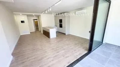Apartment on Avenida Marqués de Villanueva del Prado photo 4