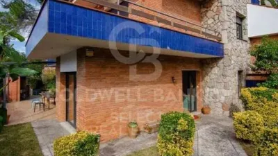 Chalet in Bellaterra photo 2