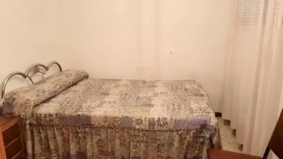 Chalet en venta en Plaza del Coso, Brozas de 29.900 €