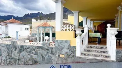 Chalet on Asturias Street photo 10