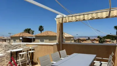 Apartment in Urbanización Lago Sol photo 4
