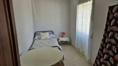 Chalet en venta en Calle Iglesia, Aliseda de 75.000 €