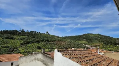 Chalet en venta en Calle Iglesia, Aliseda de 75.000 €