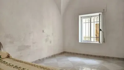 Chalet en venta en Calle Iglesia, Aliseda de 75.000 €