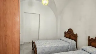 Chalet en venta en Calle Iglesia, Aliseda de 75.000 €