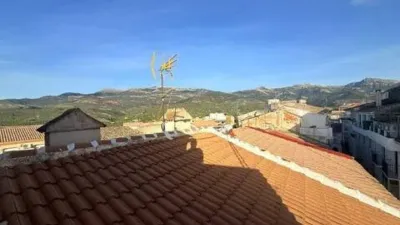 Terraced house on Calle de la Madre de Dios photo 2