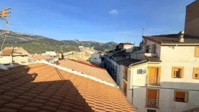 Terraced house on Calle de la Madre de Dios photo 3
