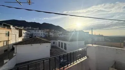Terraced house on Calle de la Madre de Dios photo 4