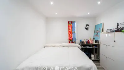 Apartment in Centre-Zona Estació-Passeig de Joan Maragall photo 4