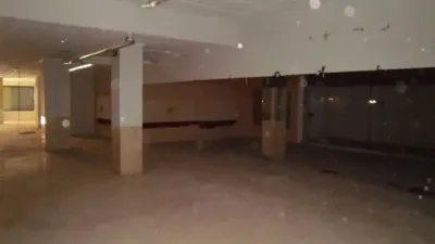 Local comercial en alquiler en Calle de Quevedo, cerca de Calle de Las Filipinas - Más