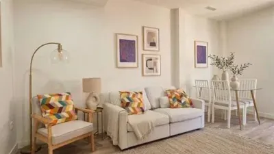 Apartment in Guindalera photo 2