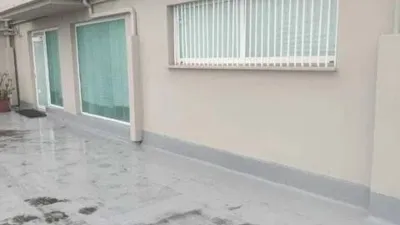 Local comercial en venta en Caranza - Vista 2
