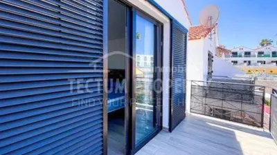 Casa adosada en venta en Calle Avenida Avenue Arquitecto Gomez Cuesta, 10, Playa de Las Américas (Arona) de 385.000 €